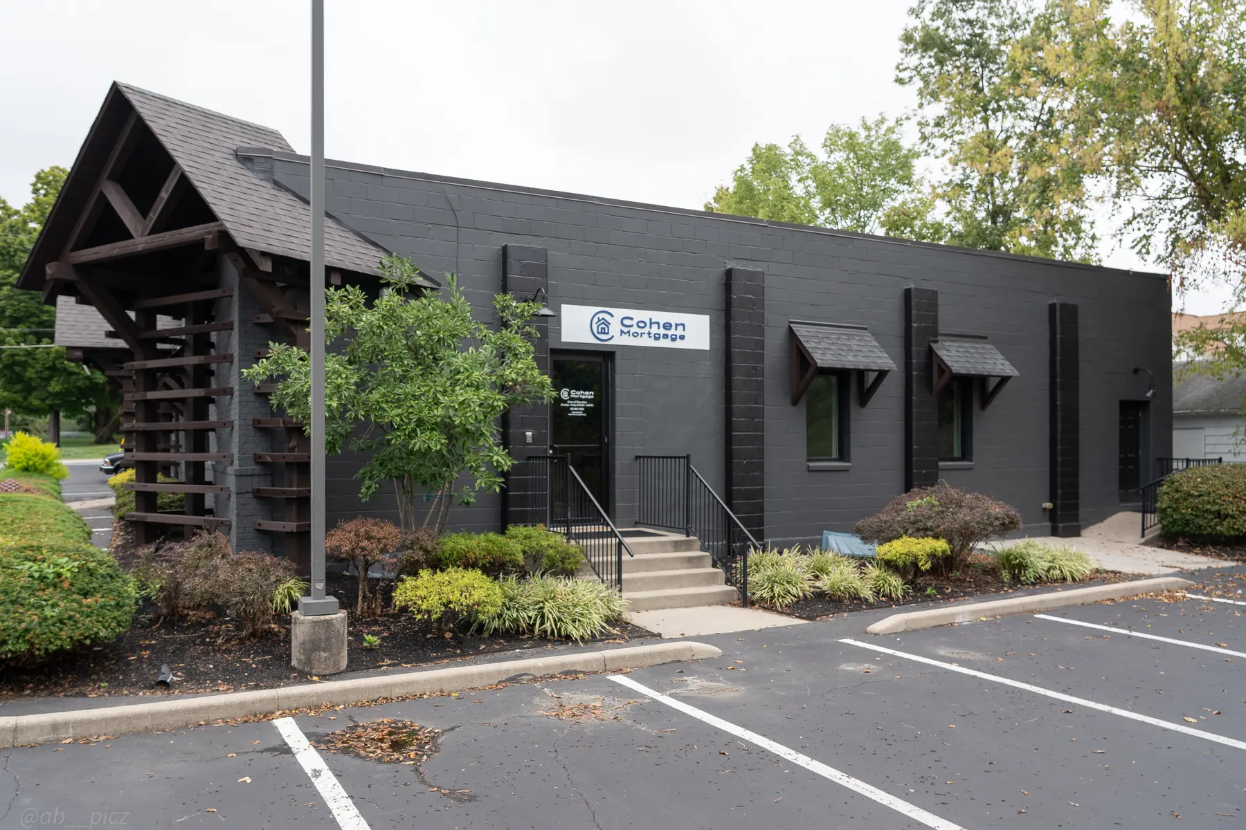 Exterior of the Cohen Mortgage office at 4680 Cooper Rd. #B, Cincinnati, OH